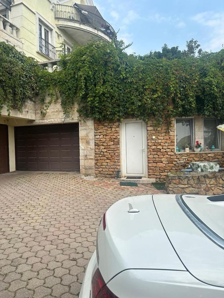 Best View Small House Free Parking Self Check-In Budapest Luaran gambar